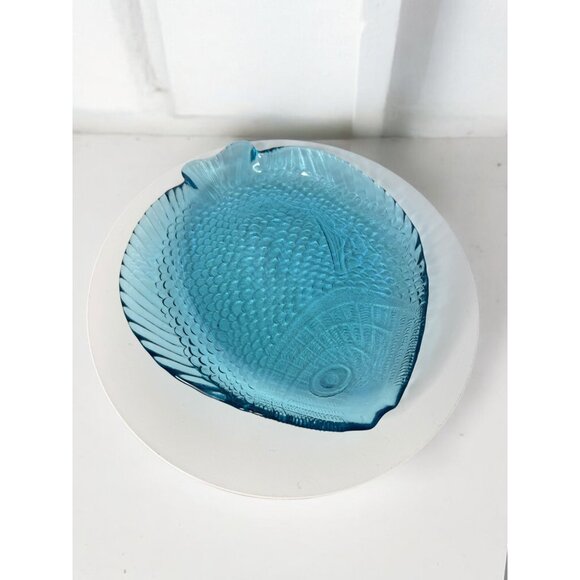 Vintage Ice Blue Glass Fish Serving Dish/Plate - Picture 3 of 8